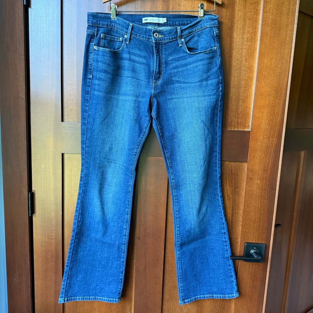 Women’s Levi’s 515 Bootcut Jeans Size 12